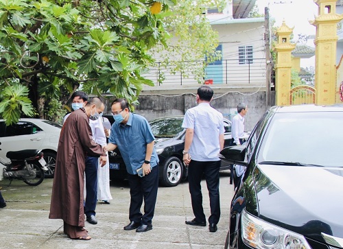 Biên Hòa: Lãnh Đạo Tỉnh Đồng Nai Chúc Mừng Đại Lễ Phật Đản PL. 2565